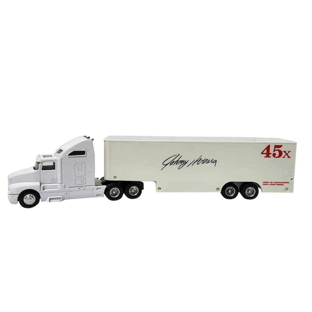 Racing Champions 1994 Johnny Herrera 45x Sprint Car Semi Truck Trailer White